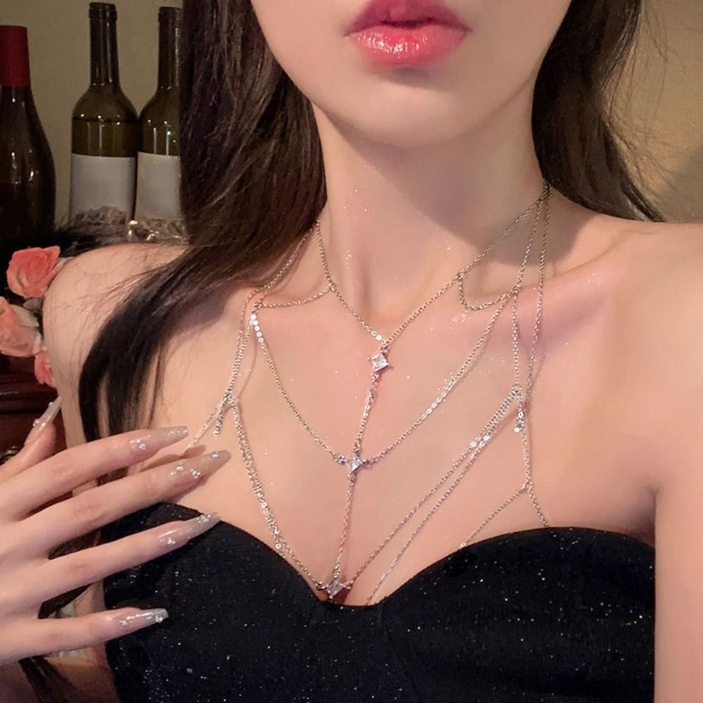 Glitter Rhinestone Bust Chain  - Body Jewelry Chest 리뷰 및 가격
